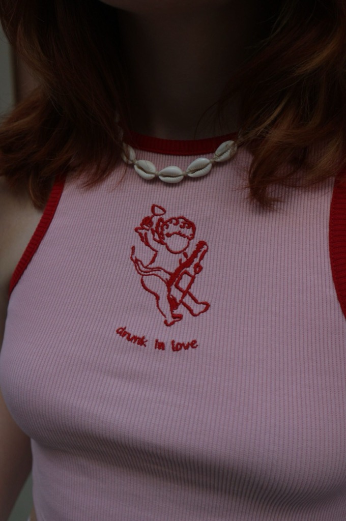 Drunk in Love pink ribbed tank top side view